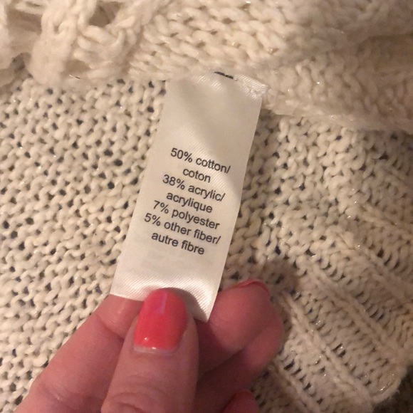 Sweater - Picture 4 of 4